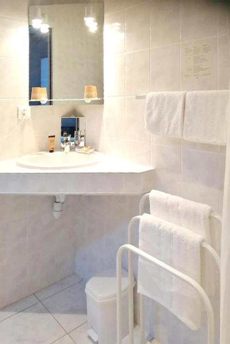 Hotel Du Midi Beaufort-sur-Gervanne Екстериор снимка